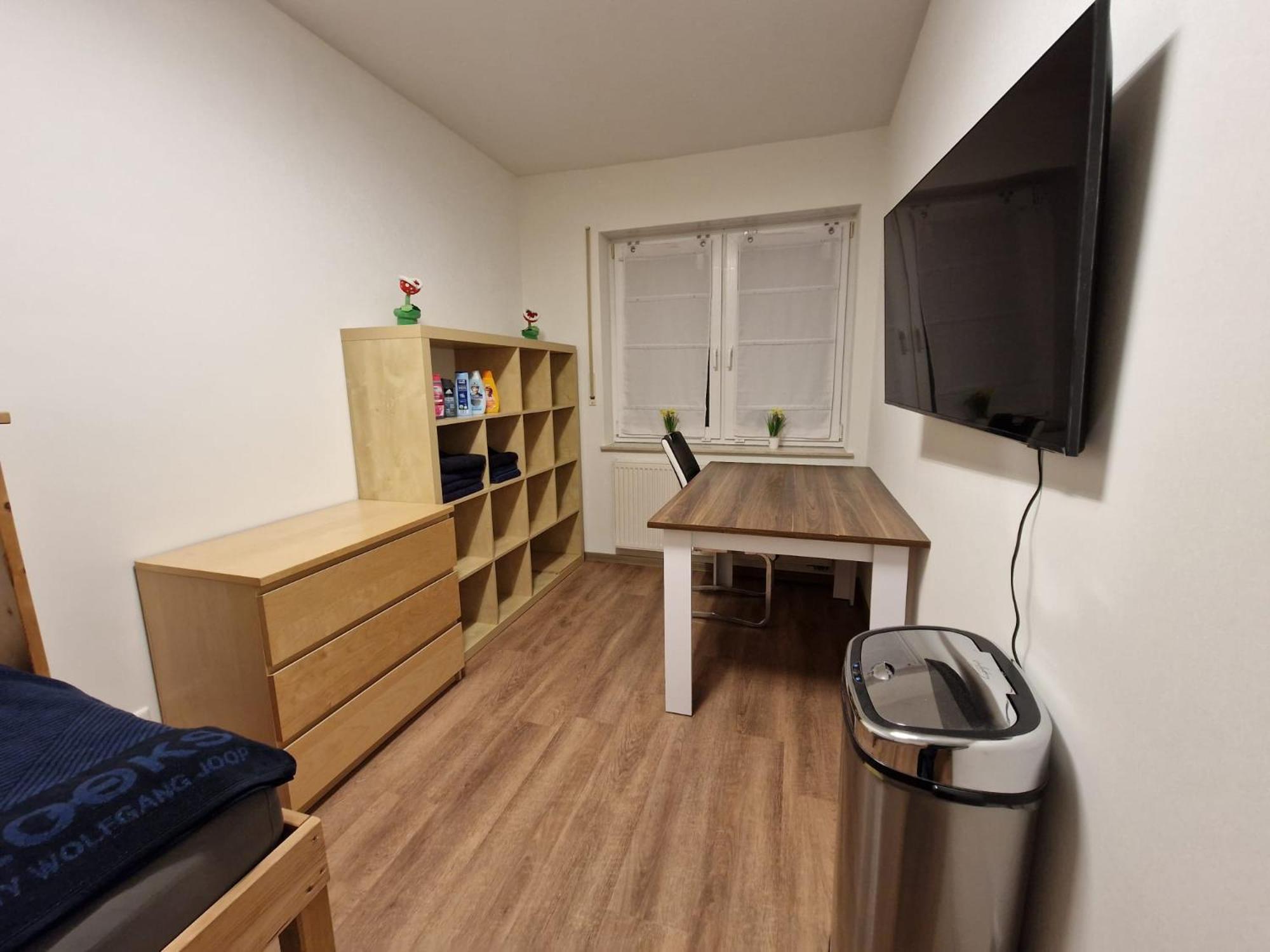 Einzelzimmer In Ruhiger Lage --- Check-In Mit Schluesselkasten Meppen Exterior foto